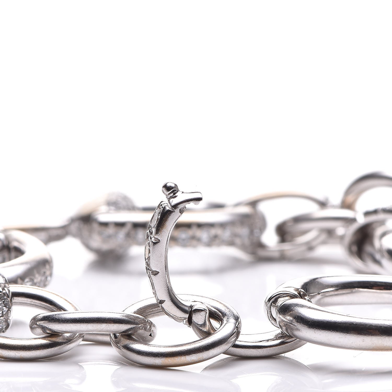 Gucci 18K White Gold Diamond Horsebit Bracelet 18 4 of 8