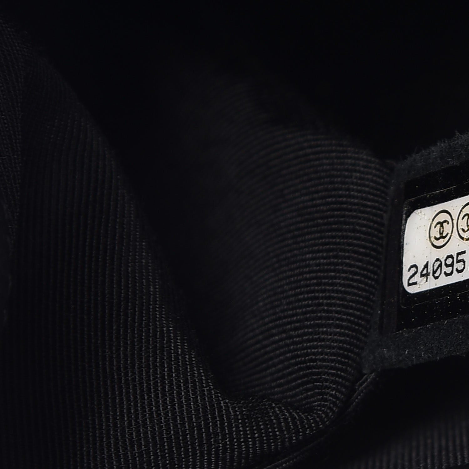 Chanel Caviar Quilted Medium Boy Flap So Black 7 of 7