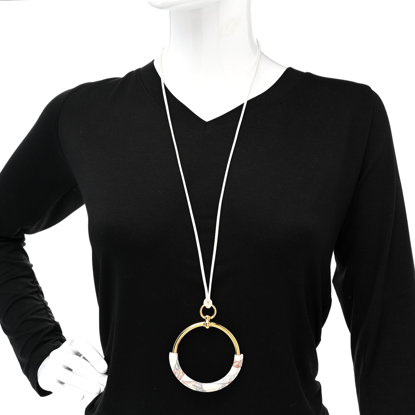 Swift Grand Loop Pendant Necklace Della Cavalleria