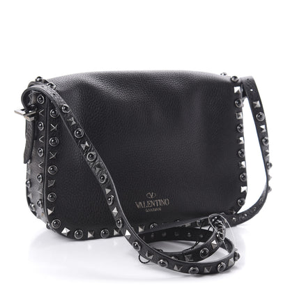 Valentino Garavani Pebbled Calfskin Onyx Medium Rockstud Rolling Flap Saddle Bag Black 3 of 9