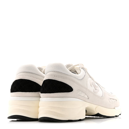 Chanel Mixed Fibers Suede Shiny Calfskin Womens CC Sneakers 39 White 5 of 15