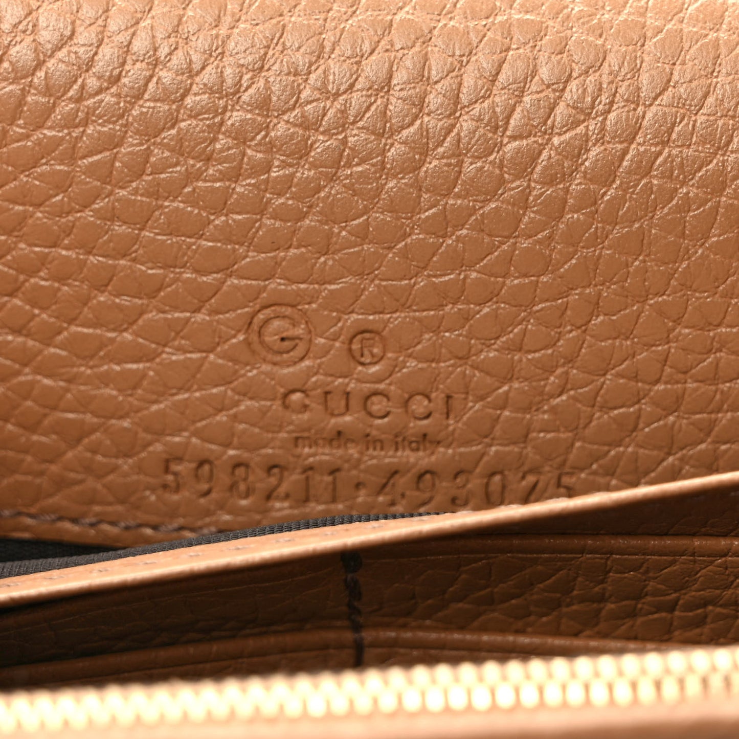 Pebbled Calfskin Soho Wallet on Chain Camelia