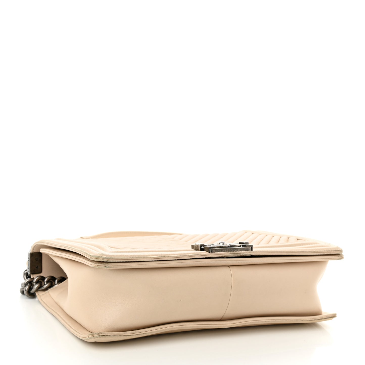 Lambskin Chevron New Medium Boy Flap Beige