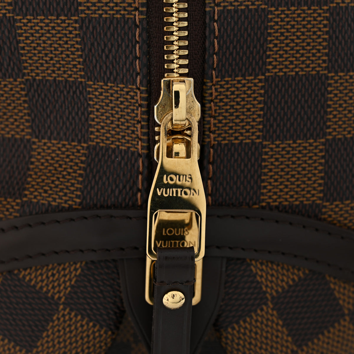 Damier Ebene Rivington GM
