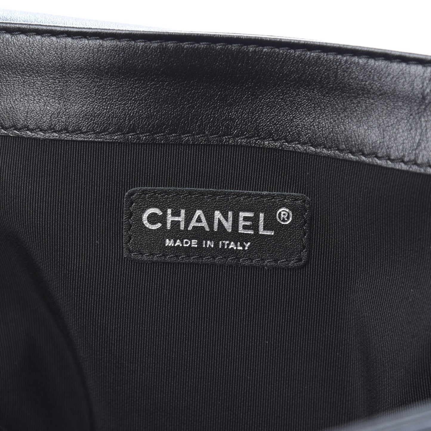 Calfskin Enchained XL Boy Flap Black