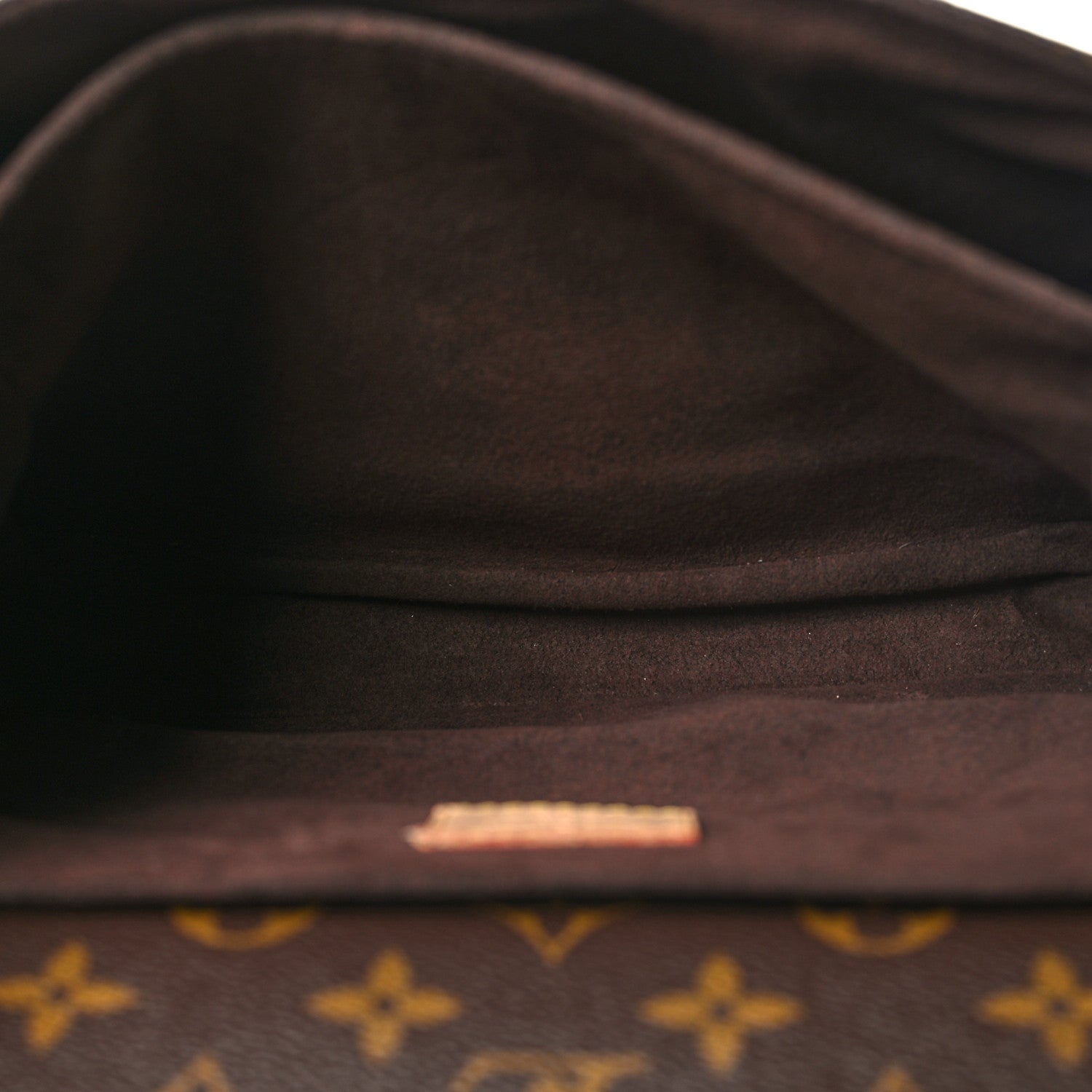 Louis Vuitton Monogram Pochette Metis 5 of 10