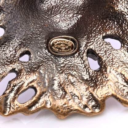 Chanel CC Lion Brooch Gold 3 of 4