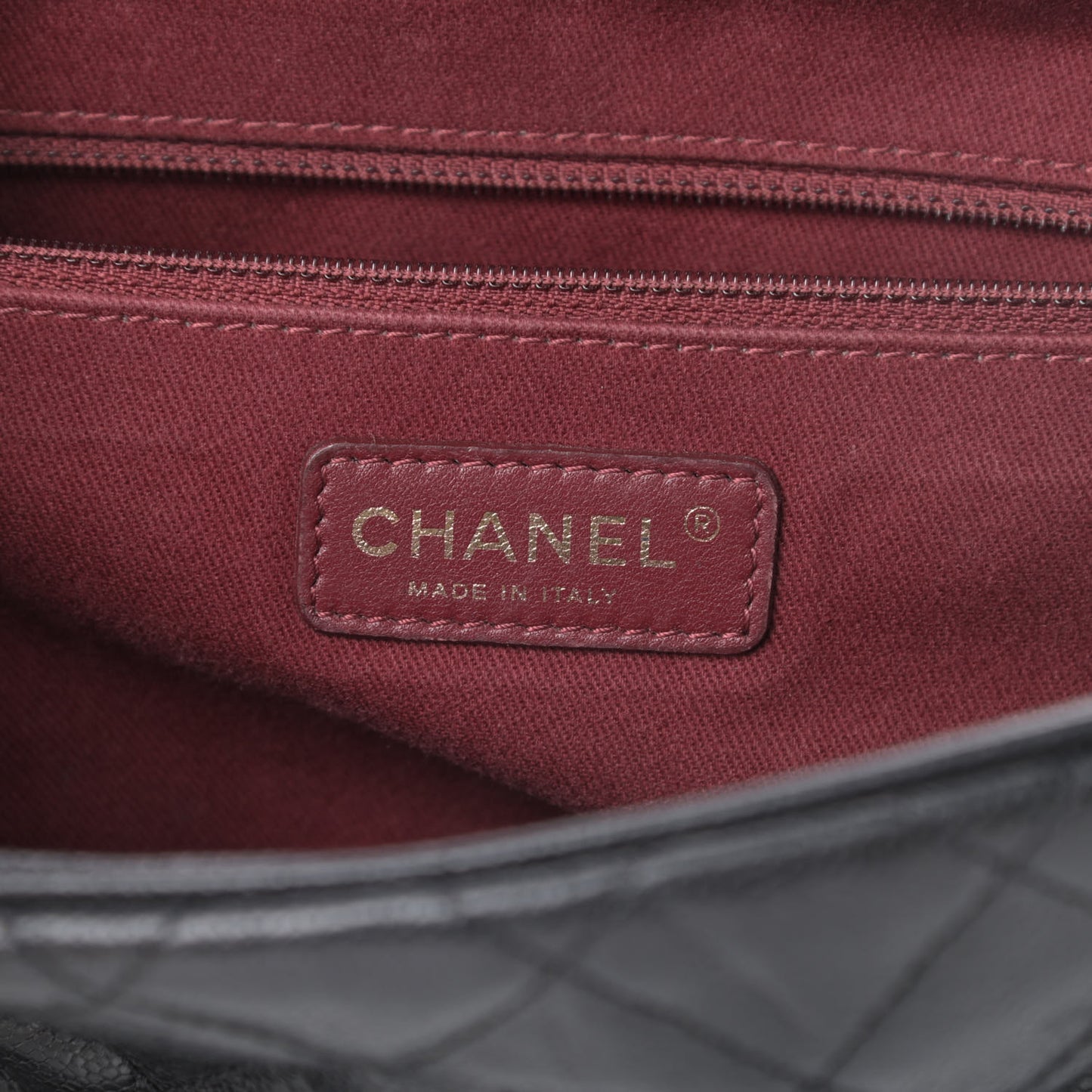 Crumpled Grained Calfskin Quilted Large Shiva Flap Black