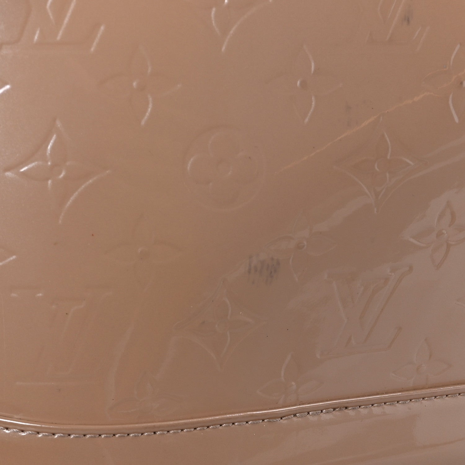 Louis Vuitton Vernis Alma GM Beige Poudre 12 of 12