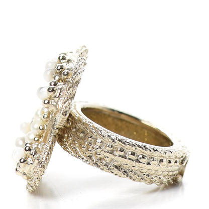 Chanel Pearl CC Ring 6 Gold 3 of 5