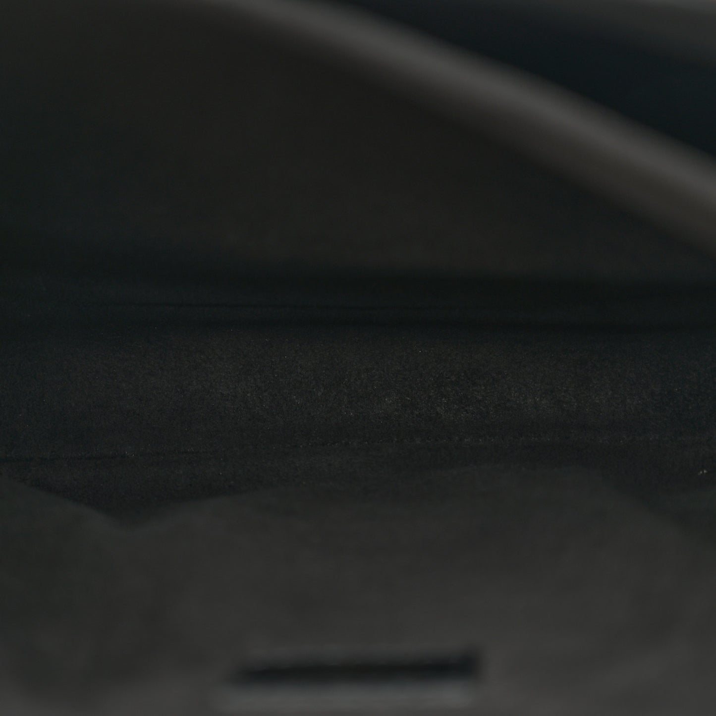 Reverse Monogram Pochette Metis