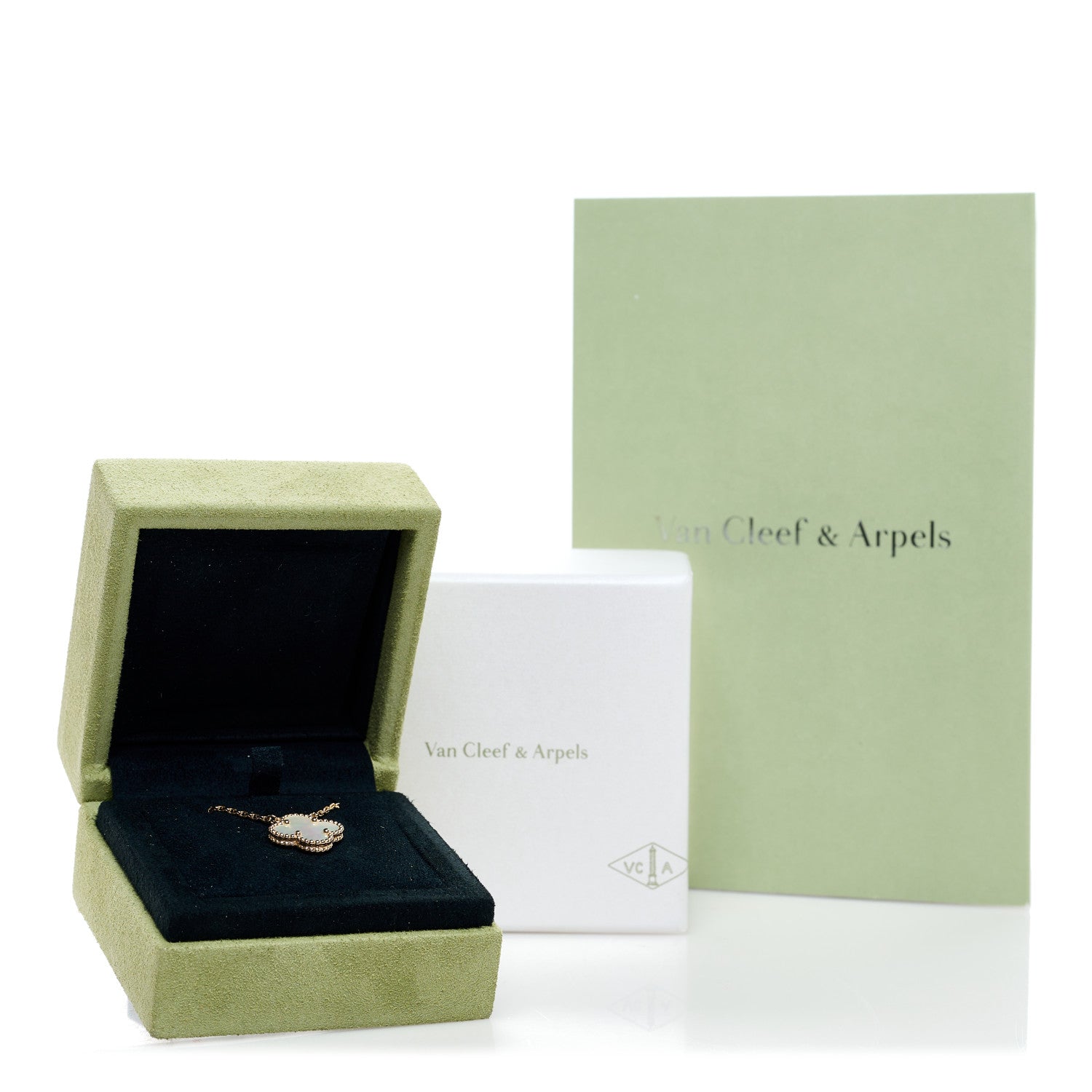 Van Cleef & Arpels 18K Yellow Gold Mother of Pearl Vintage Alhambra Pendant Necklace 3 of 6