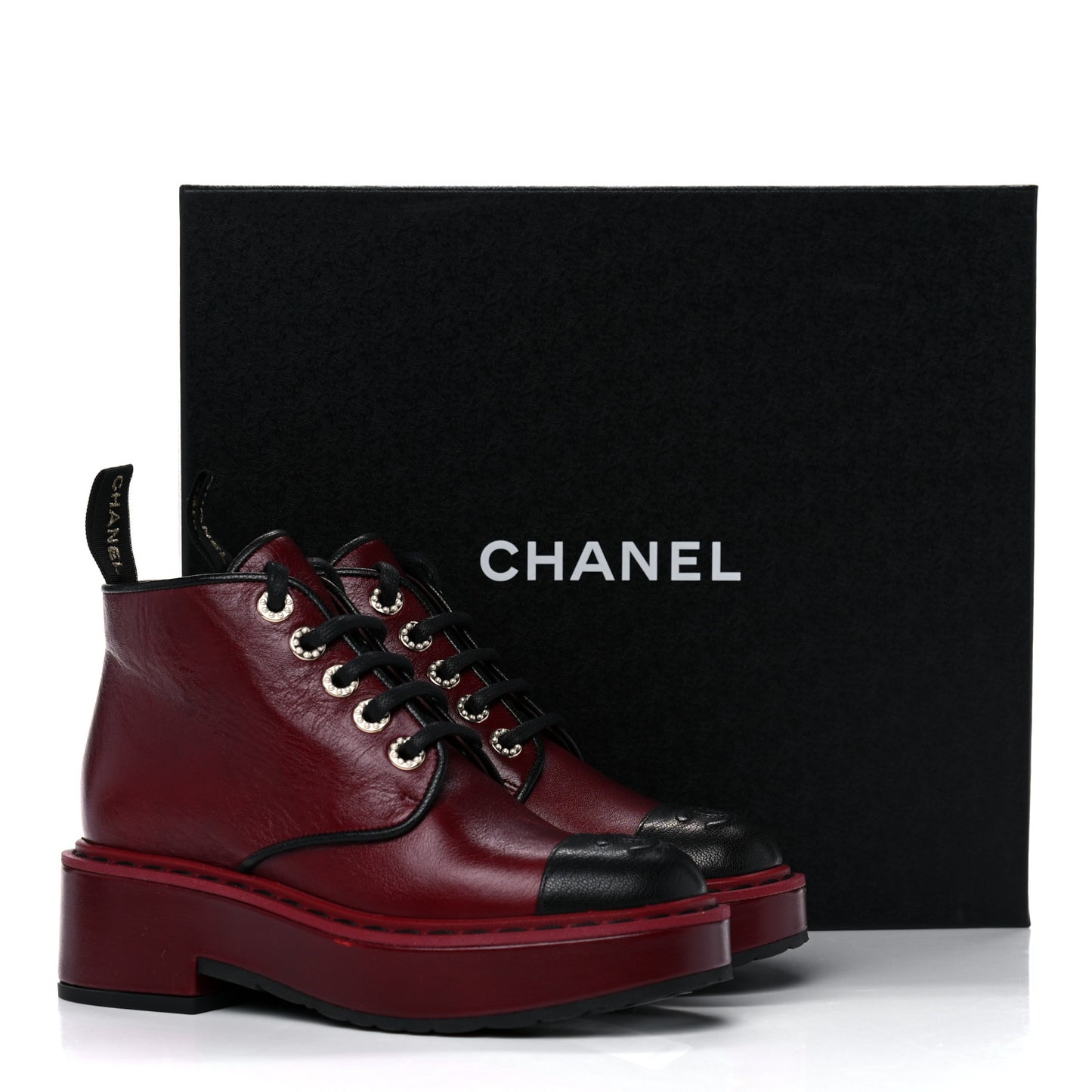 Shiny Calfskin Pearl Lace Up Combat Short Boots 35 Burgundy Black