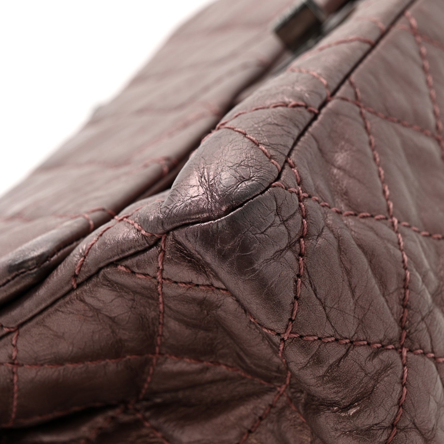 Chanel Metallic Aged Calfskin Quilted 2.55 Reissue 226 Flap Rose Fonce 11 of 16