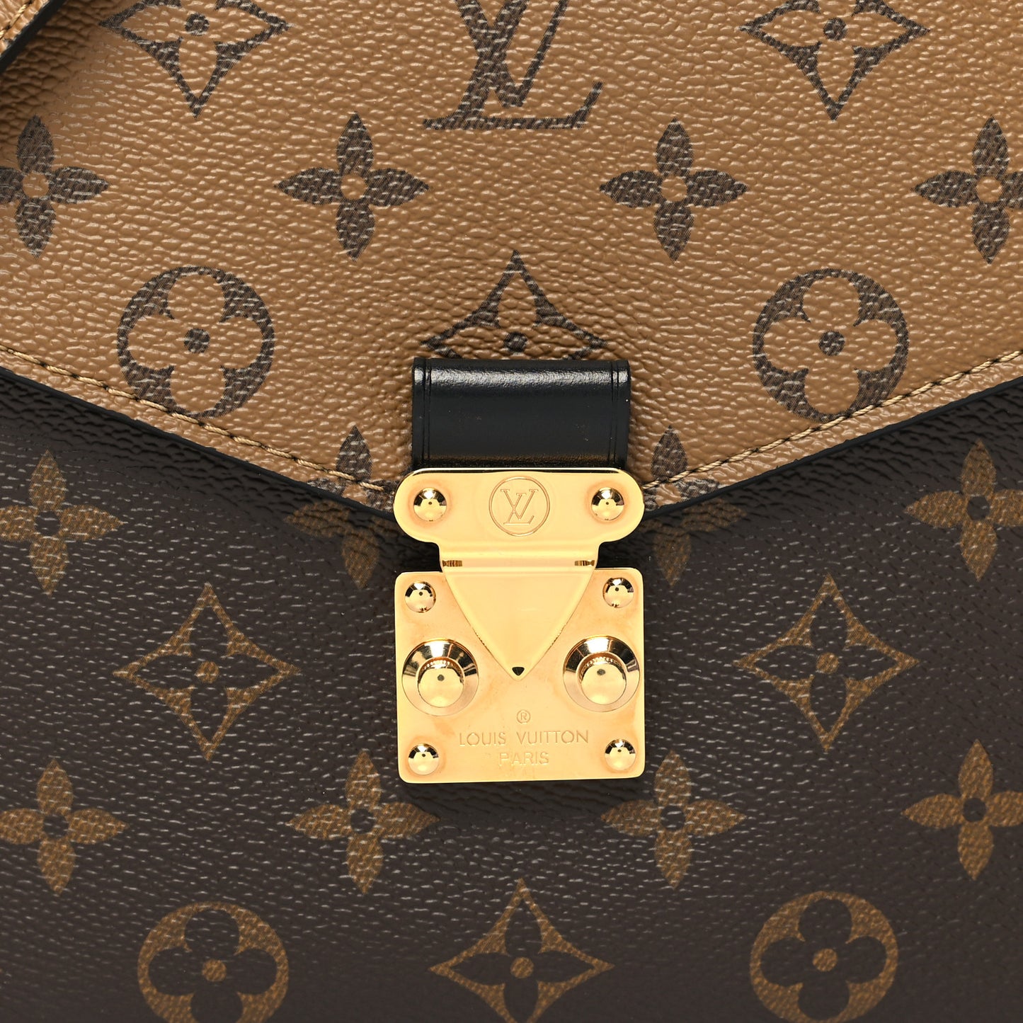 Reverse Monogram Pochette Metis