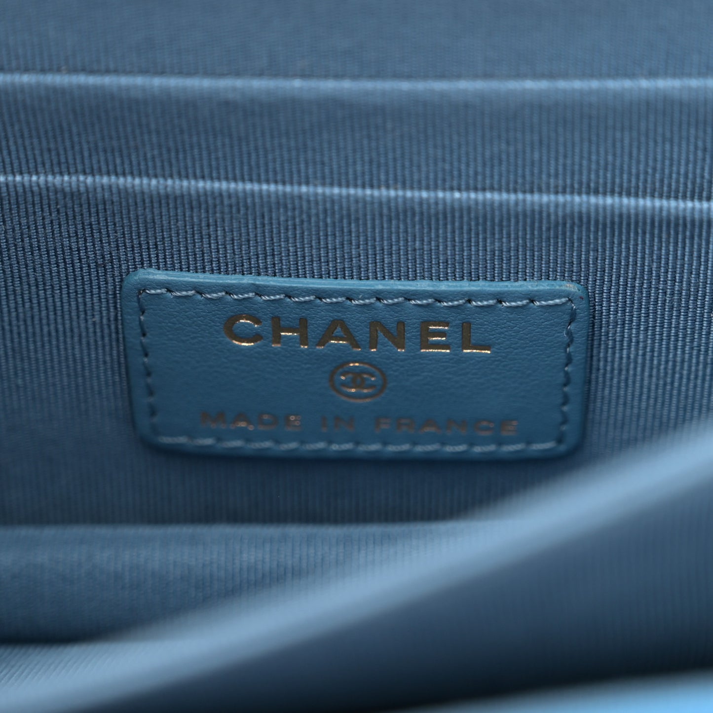 Caviar Quilted Mini Wallet On Chain WOC Blue