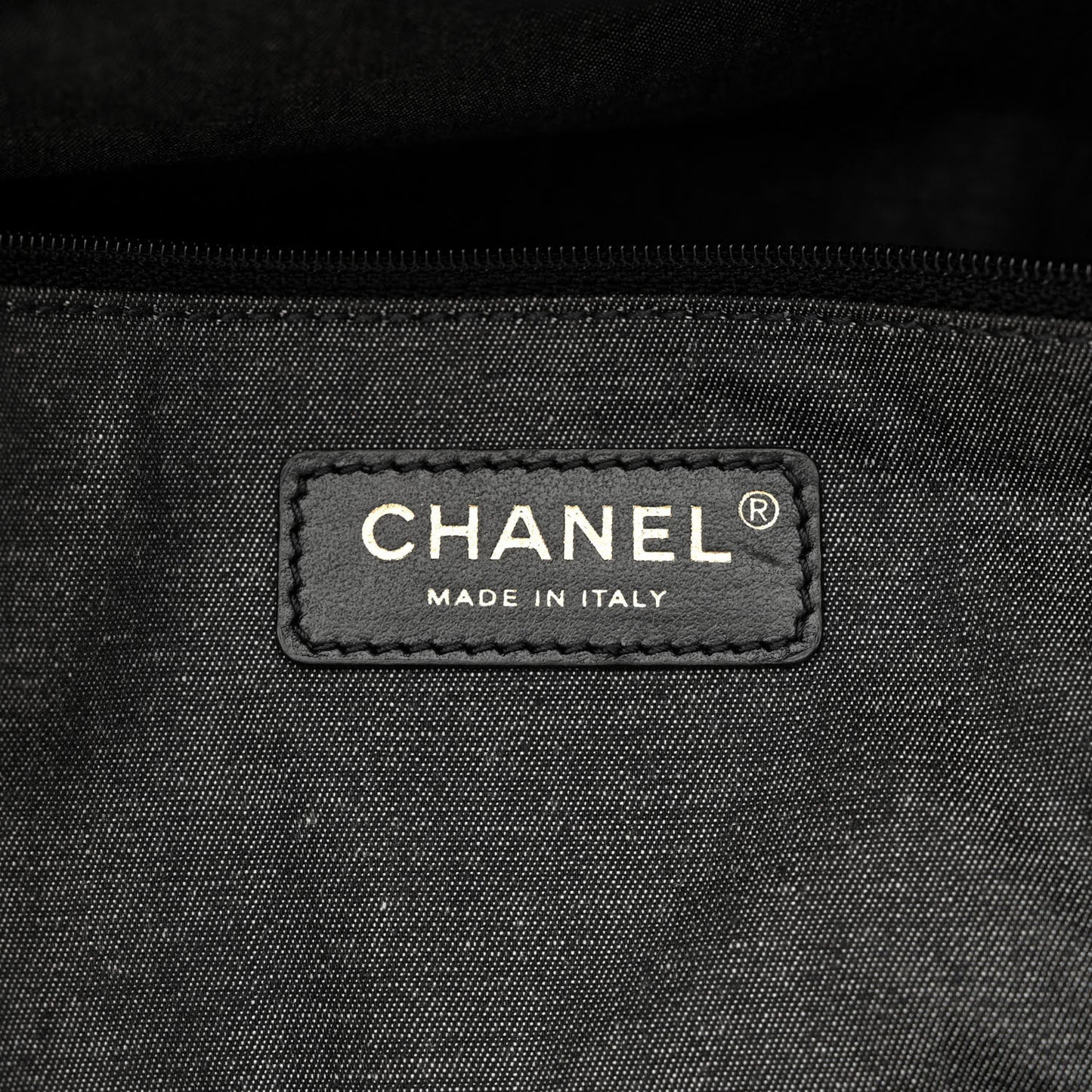 Straw Raffia Calfskin Chain Medium Deauville Tote Black