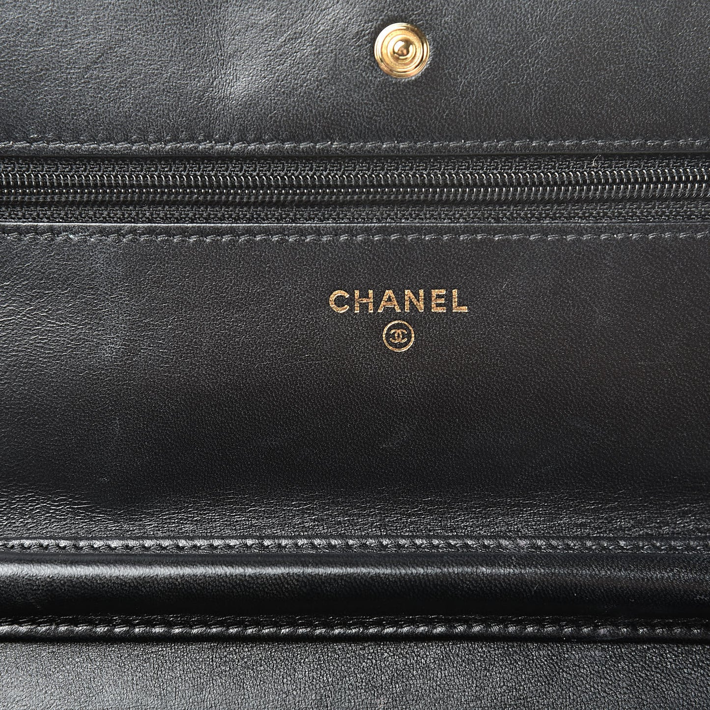 Lambskin Quilted Wallet On Chain WOC Black