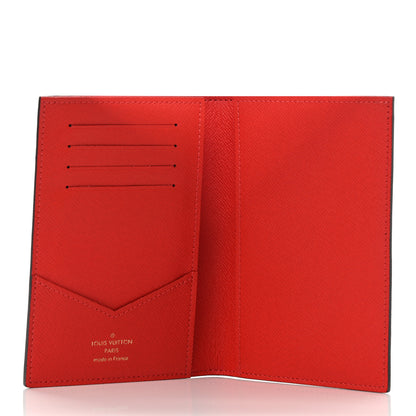 Louis Vuitton Monogram 2018 Christmas Animation Passport Cover 5 of 8