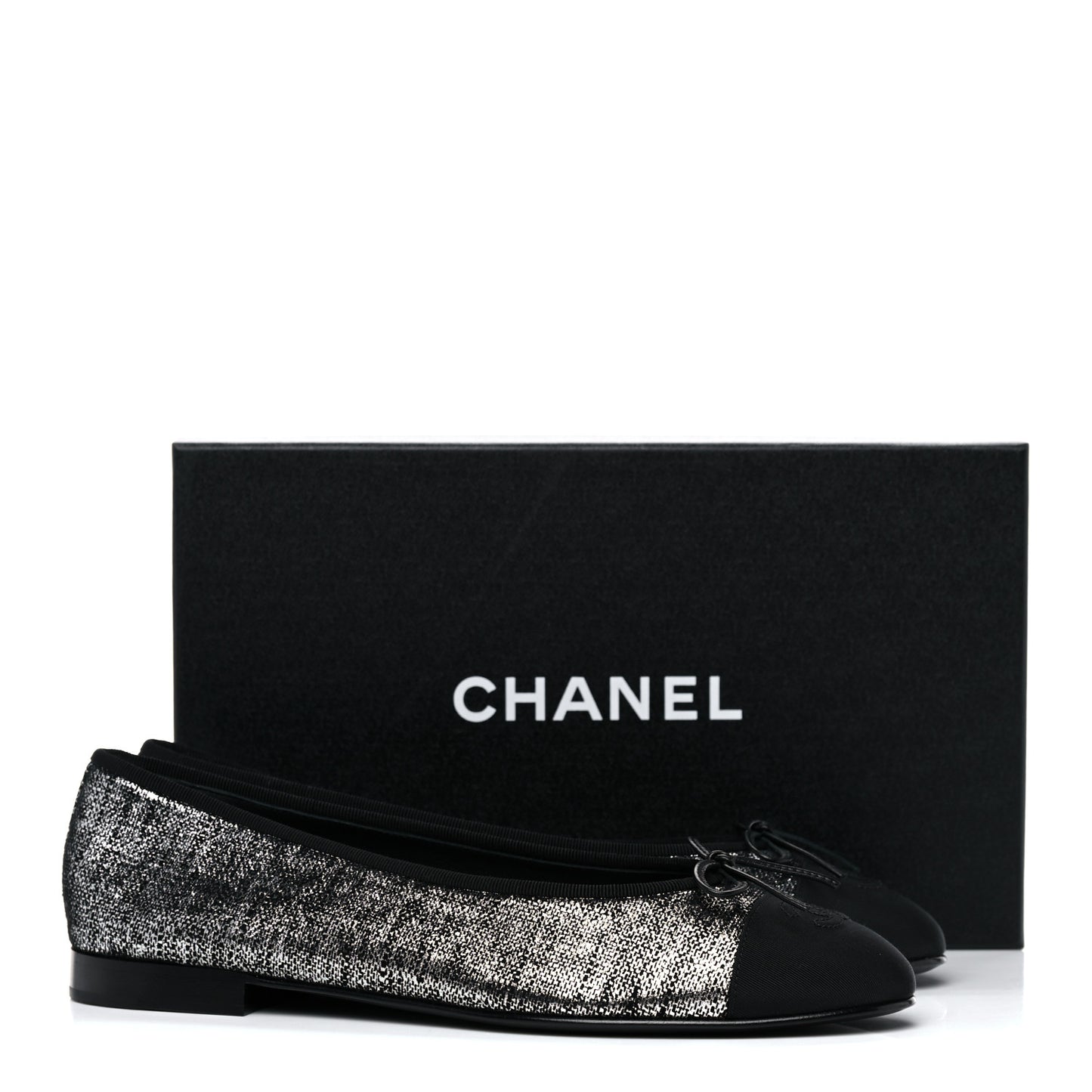 Suede Kidskin Grosgrain Cap Toe Ballerina Flats 41 Silver Black