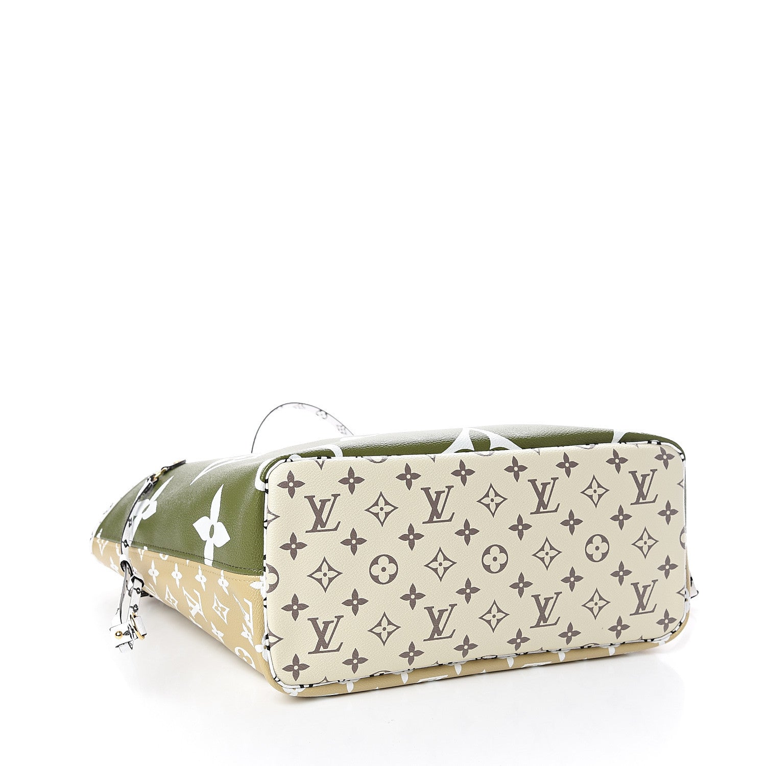 Louis Vuitton Monogram Giant Neverfull MM Kaki 4 of 9