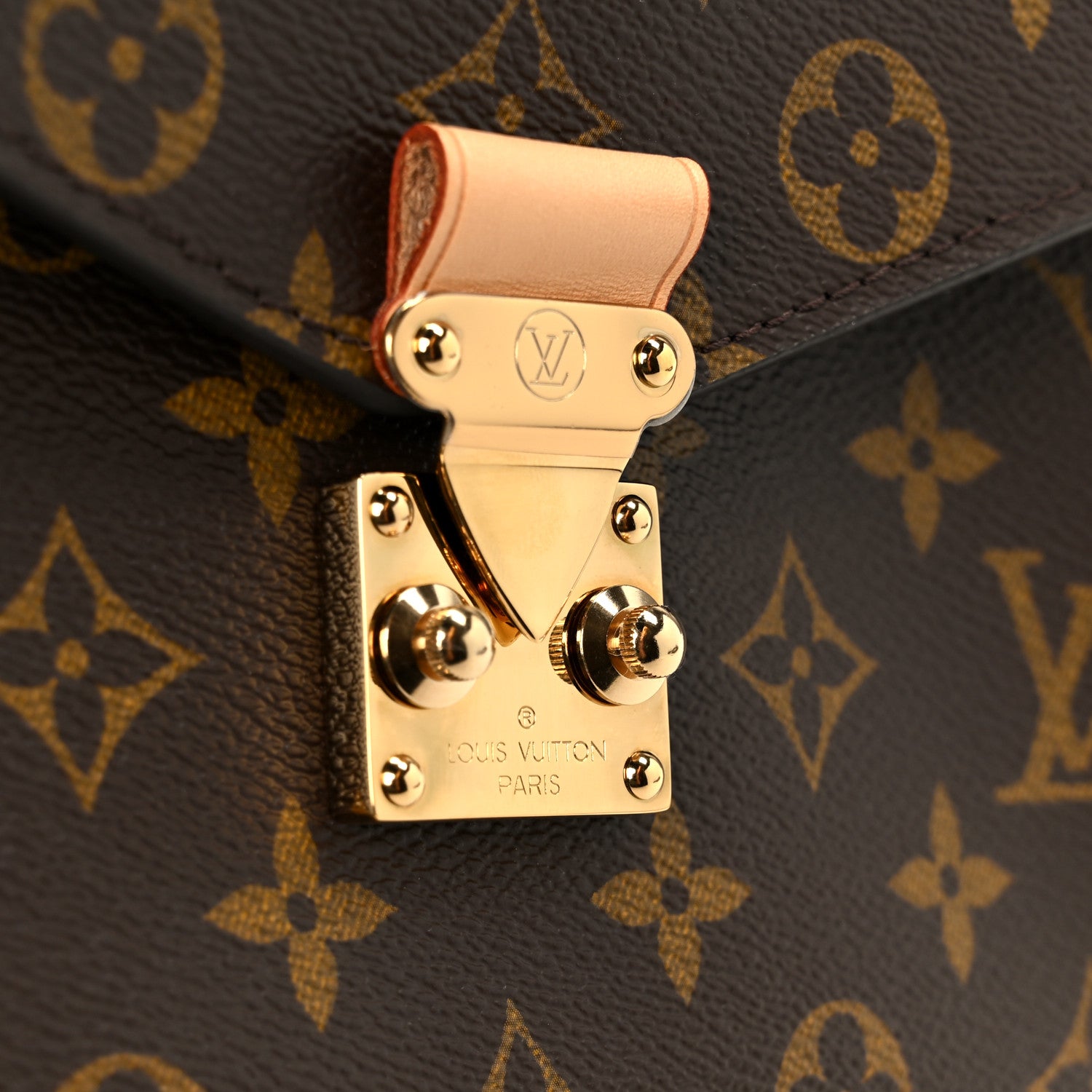 Louis Vuitton Monogram Pochette Metis 9 of 14