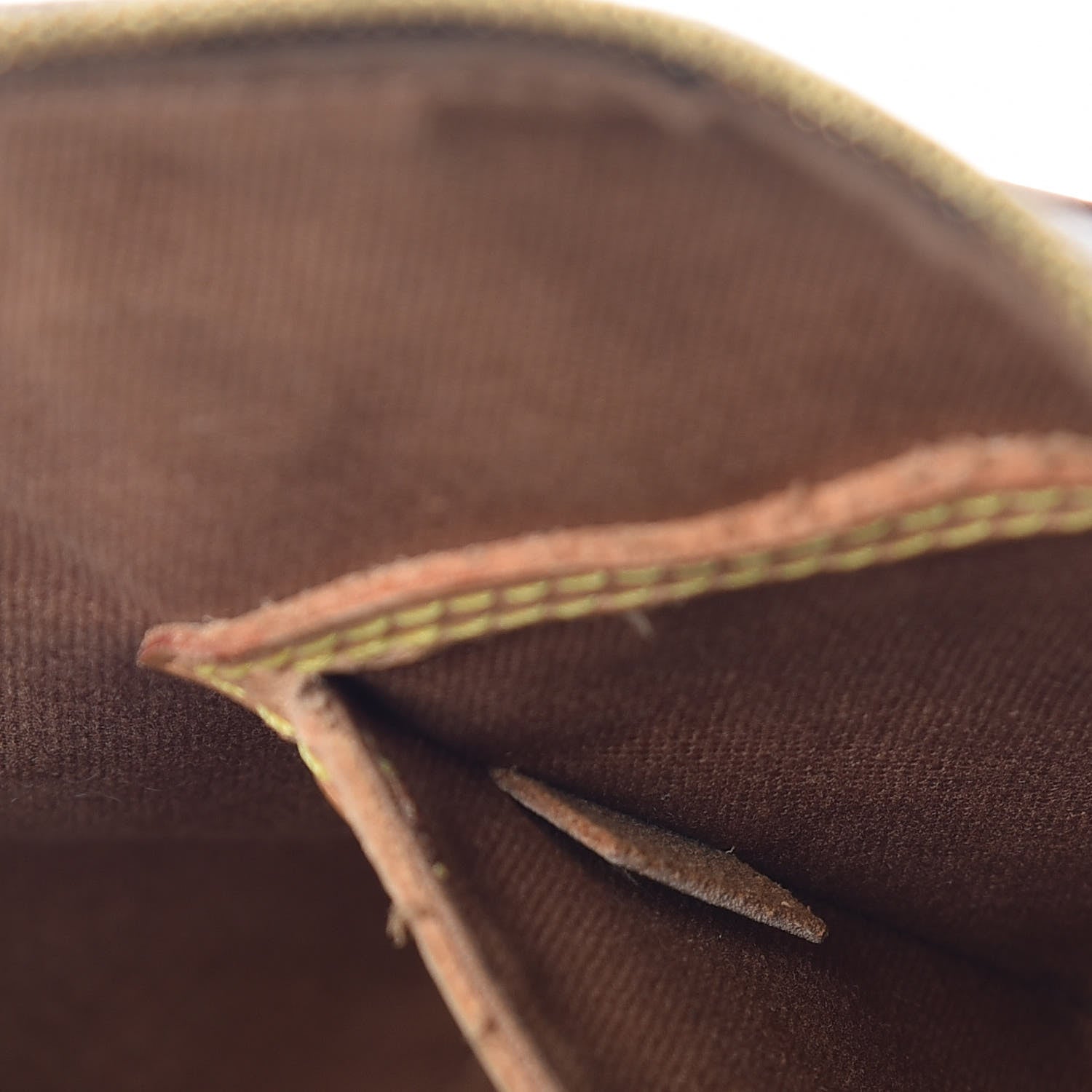Louis Vuitton Monogram Alma PM 7 of 20