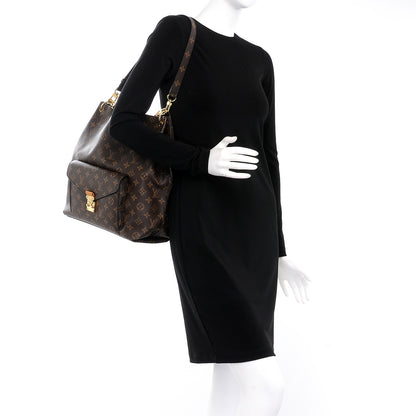 Louis Vuitton Monogram Metis 2 of 7