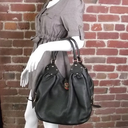 Louis Vuitton Mahina L Black 2 of 9