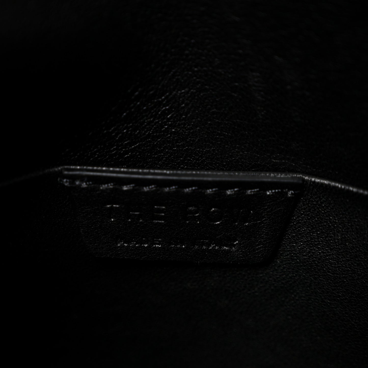 Calfskin Ray Bag Black