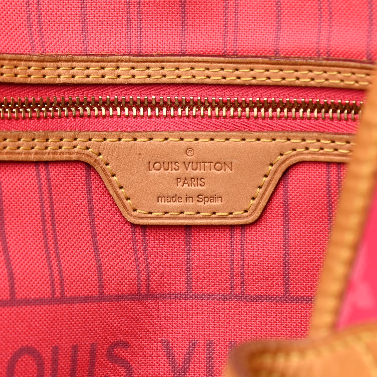 Louis Vuitton Monogram V Neverfull MM Grenade 7 of 16