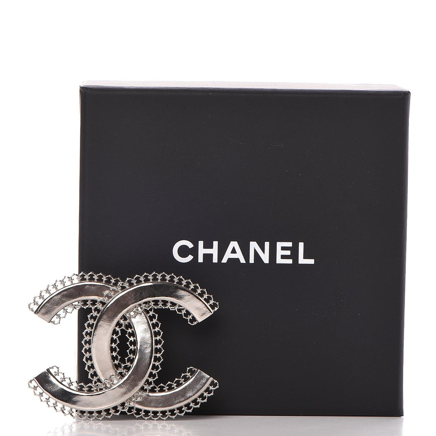 Large Scalloped CC Brooch Silver