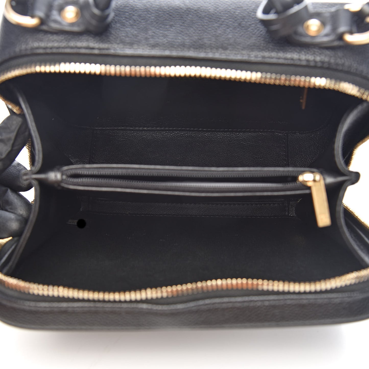 Caviar Quilted Medium CC Filigree Vanity Case Black