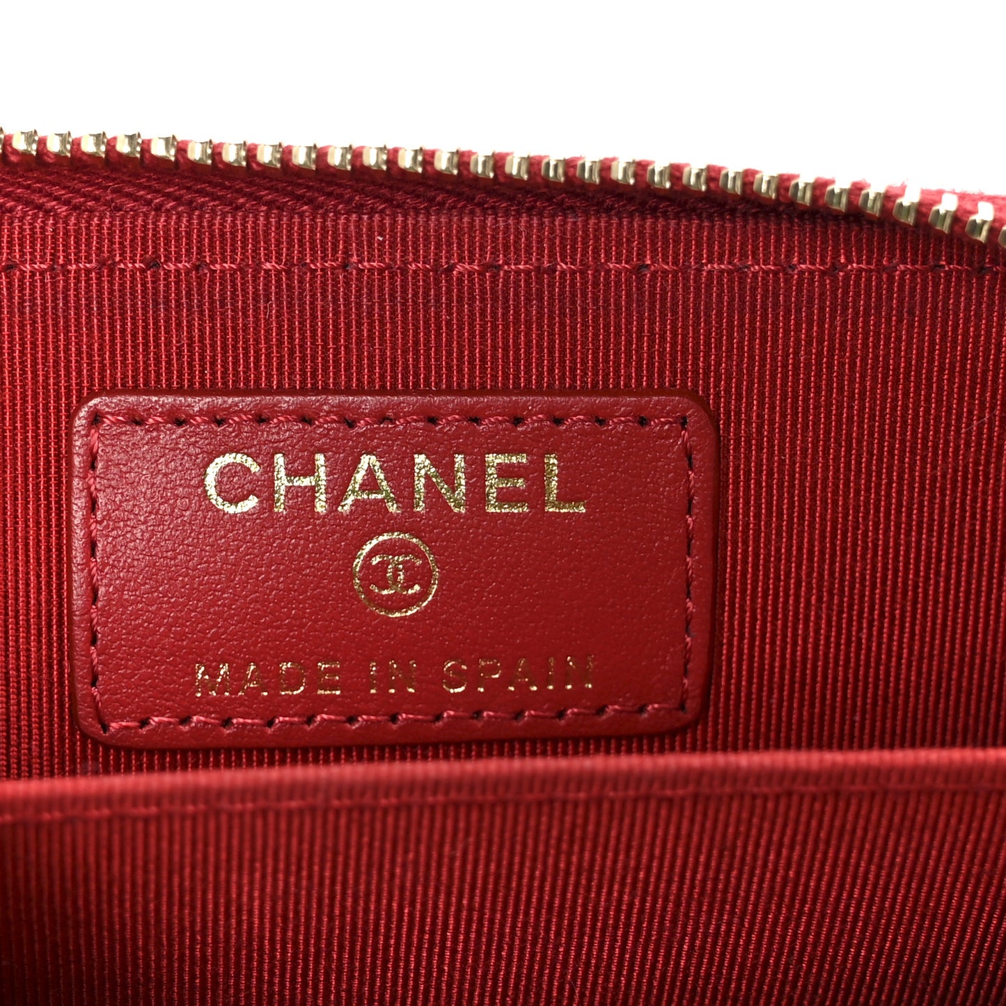 Caviar Quilted Zip Coin Purse Red