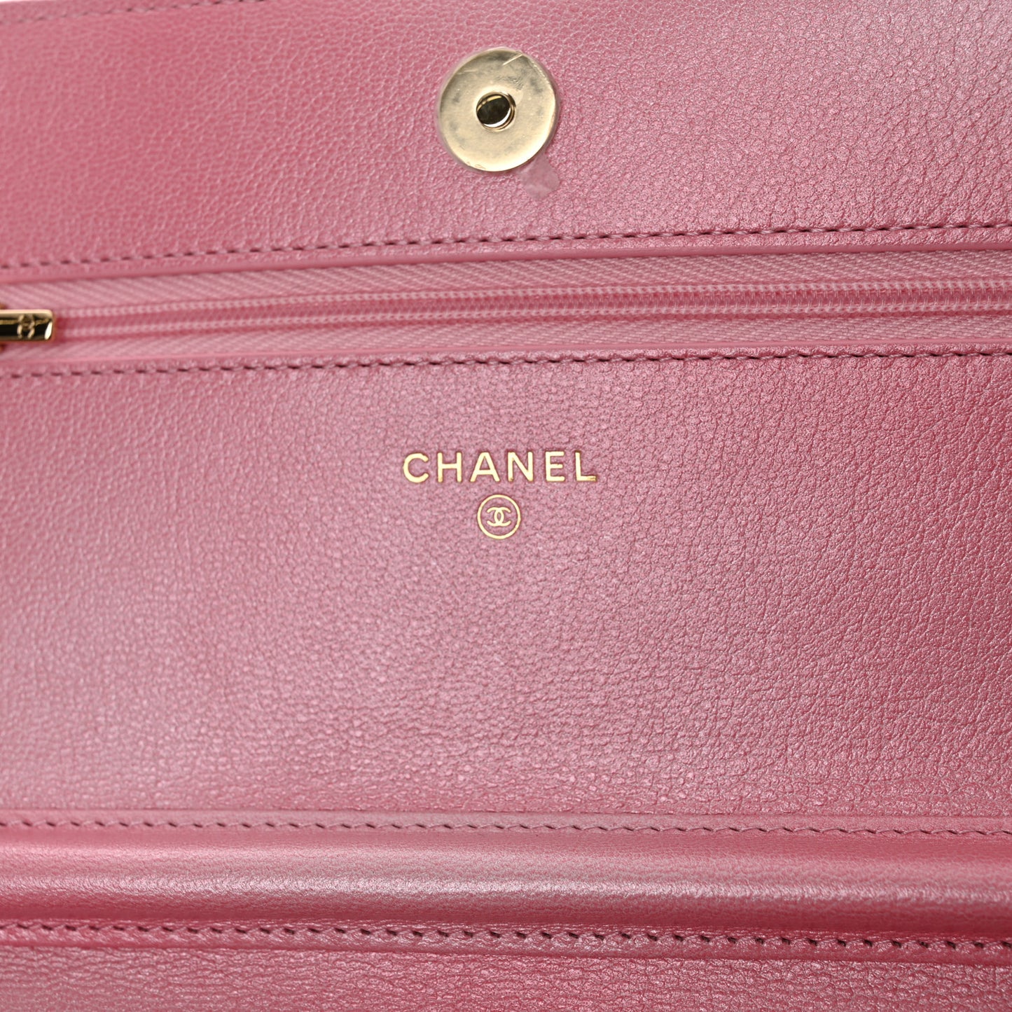 Cloudy Pearly Goatskin Quilted Wallet On Chain WOC Light Pink