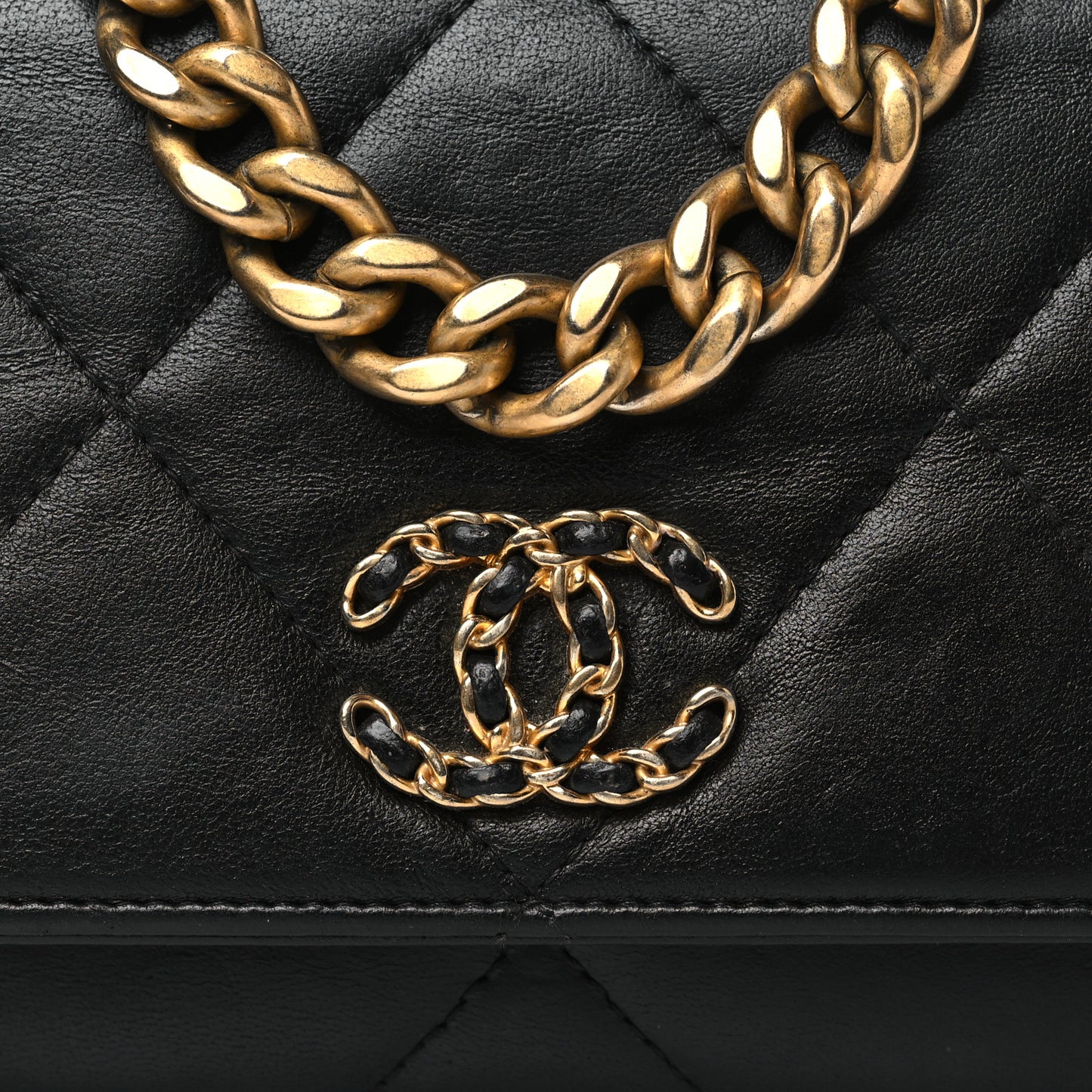 Goatskin Quilted Chanel 19 Wallet On Chain WOC Black