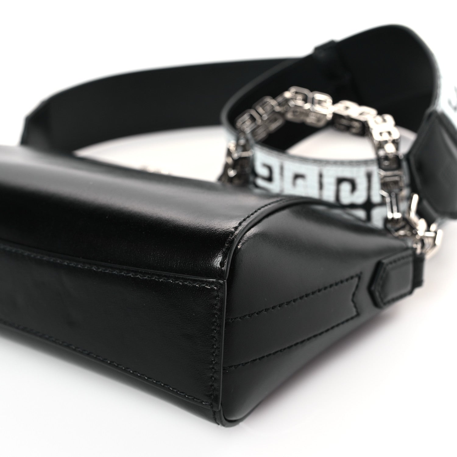 Givenchy X CHITO Box Calfskin 4G Printed XS Graffiti Antigona Black White 8 of 8