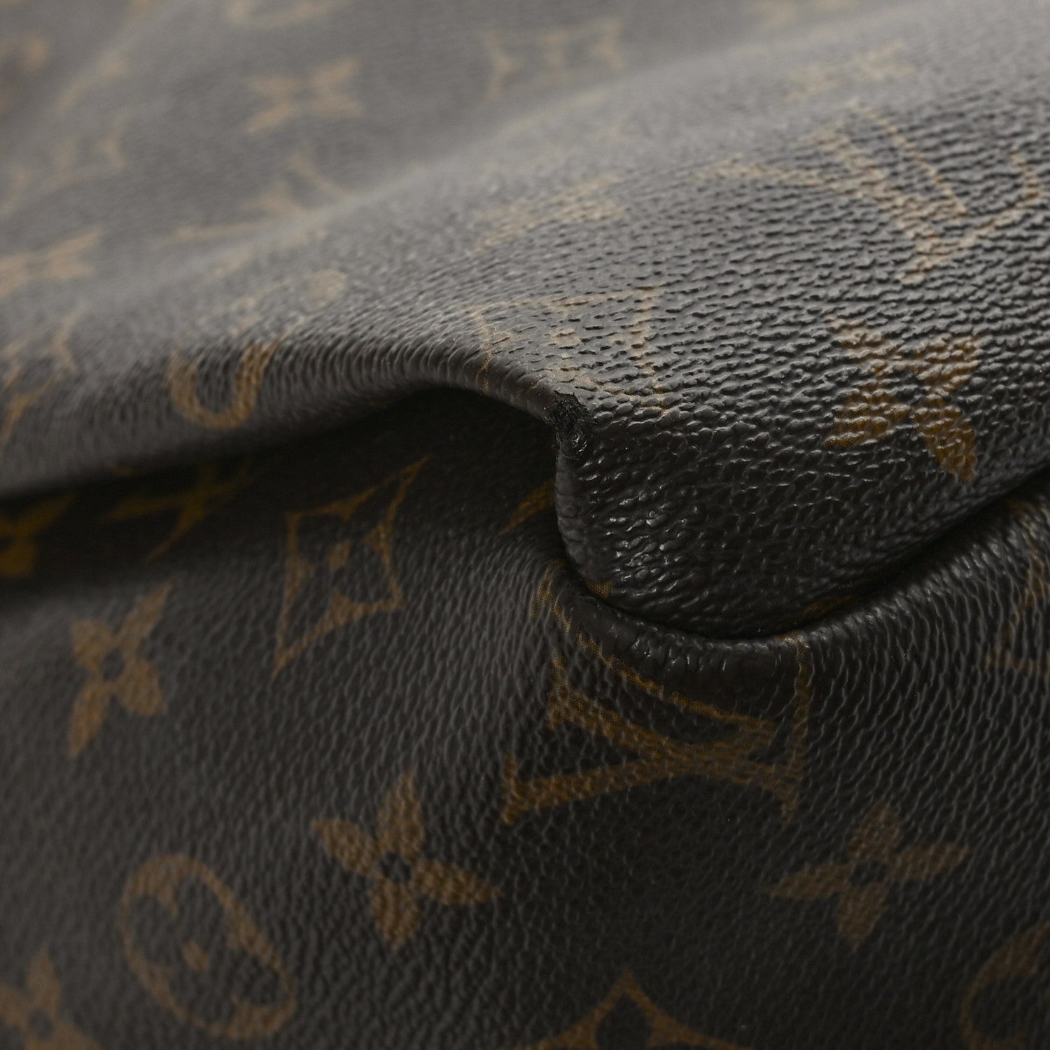 Louis Vuitton Monogram Artsy GM 9 of 10
