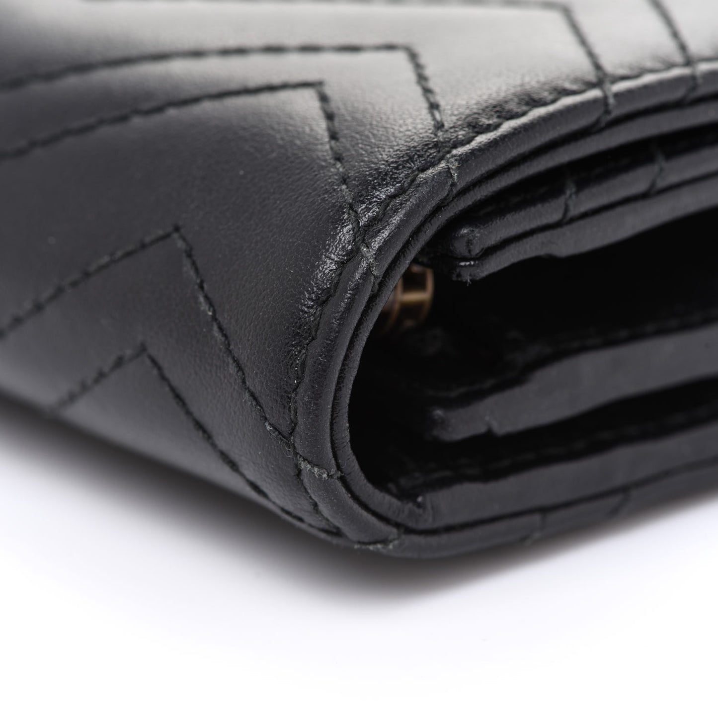 Calfskin Matelasse GG Marmont Medium Wallet Black