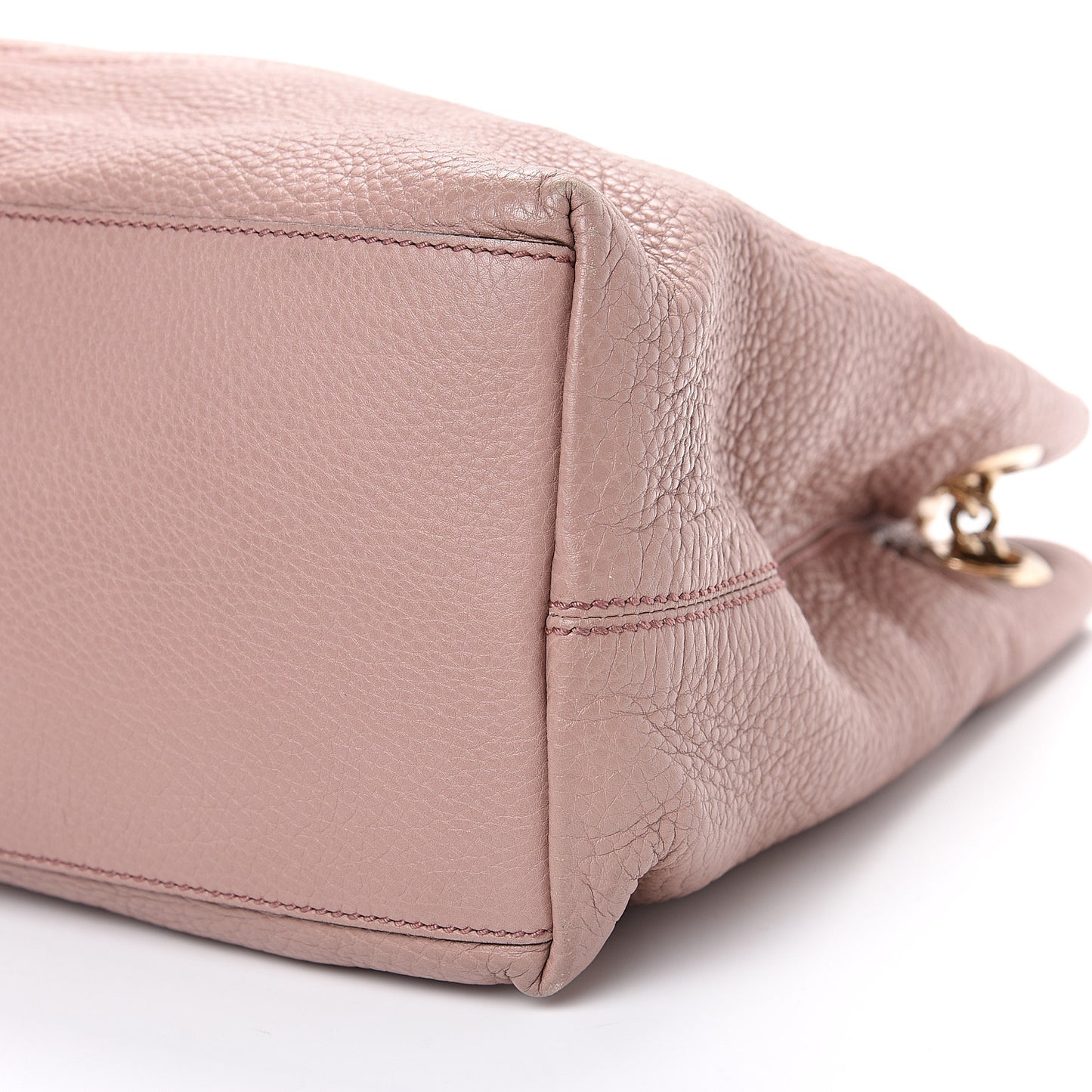Pebbled Calfskin Medium Soho Chain Shoulder Bag Dark Cipria