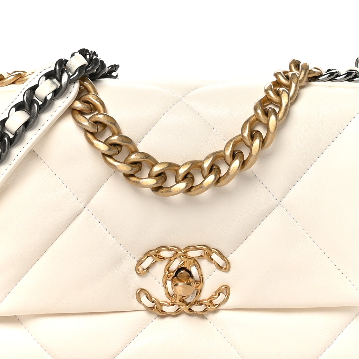 Lambskin Quilted Medium Chanel 19 Flap White