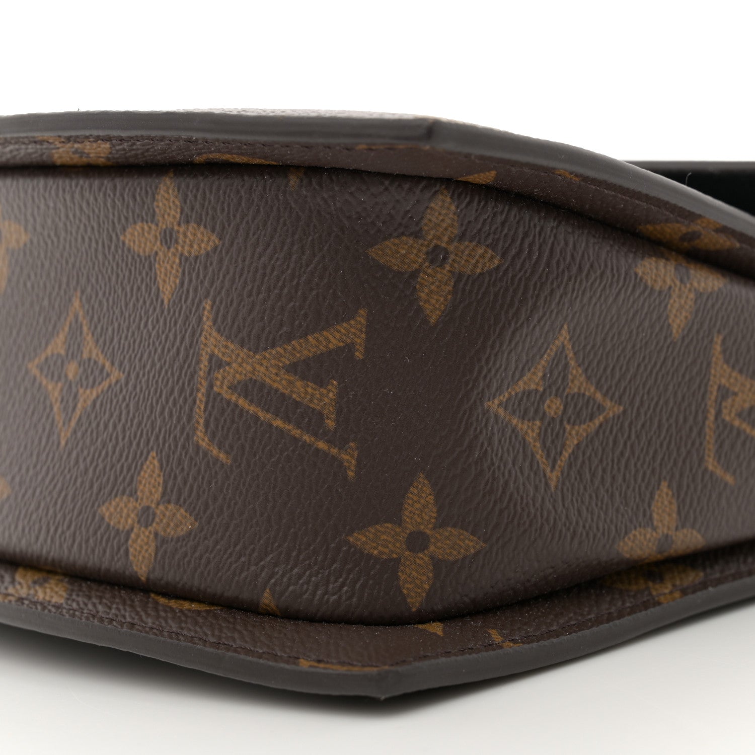 Louis Vuitton Reverse Monogram Tilsitt 9 of 9