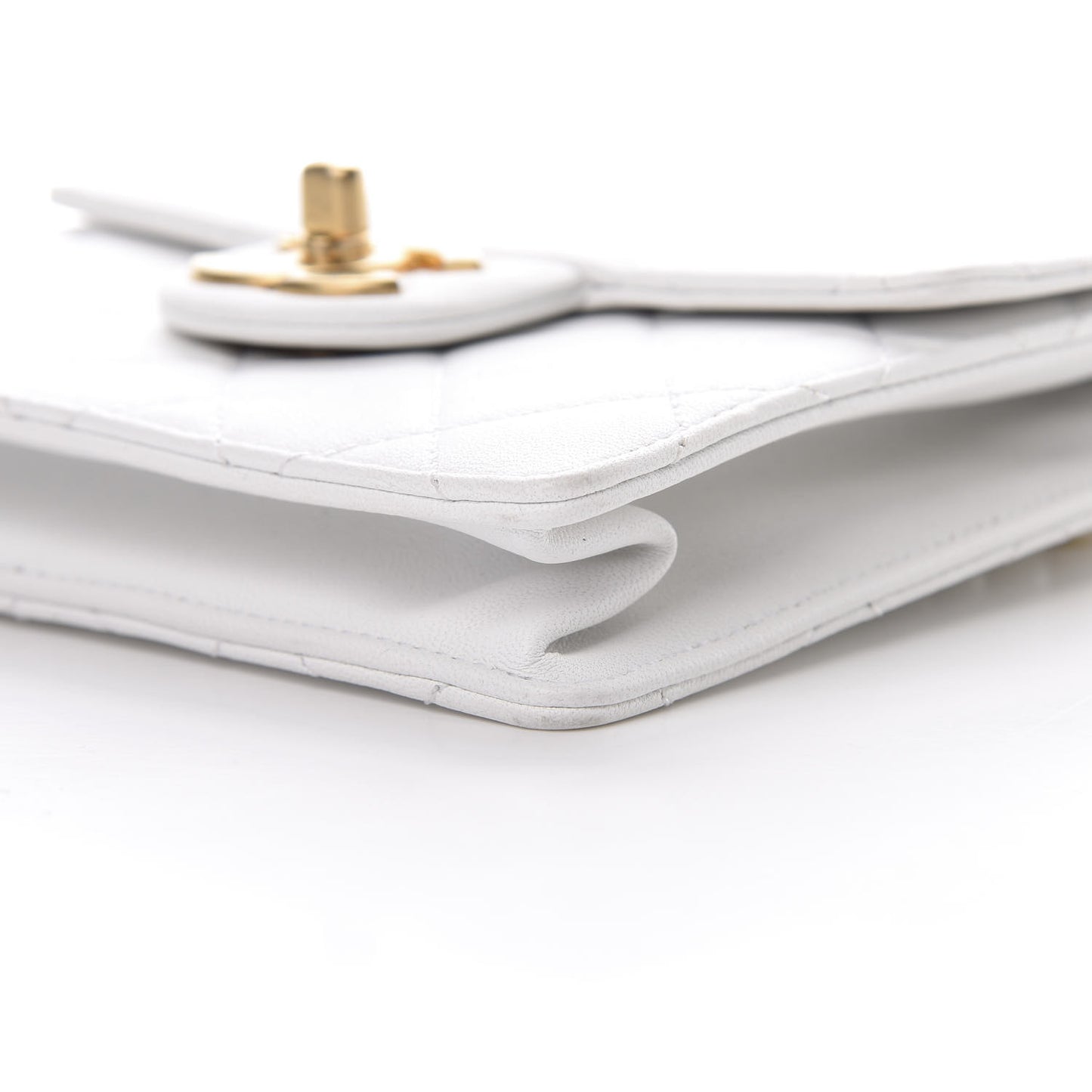 Lambskin Quilted Chic Pearls Flap White