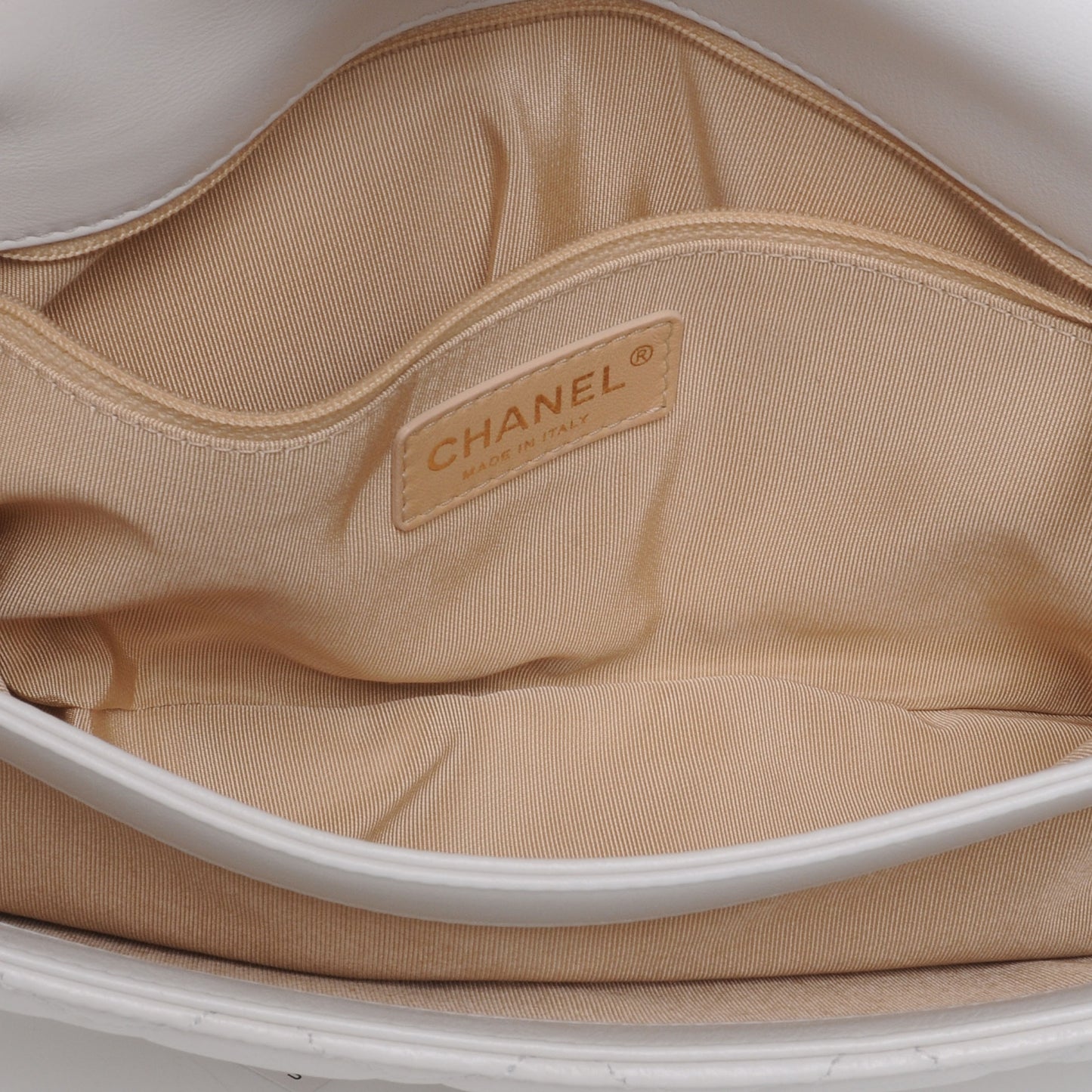 Calfskin CC Crown Medium Flap White