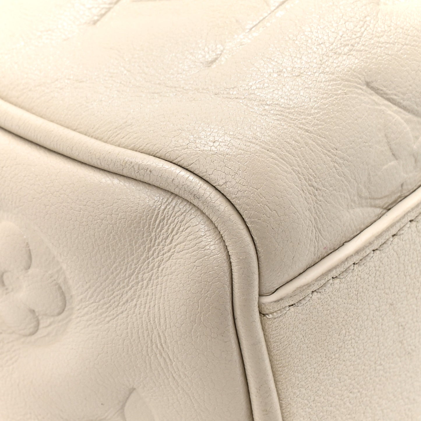 Lambskin Embossed Monogram Fall in Love Speedy 22 Bandouliere Ivory