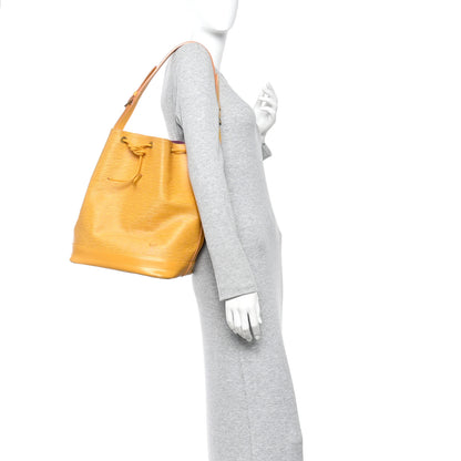Louis Vuitton Epi Noe Tassil 2 of 15