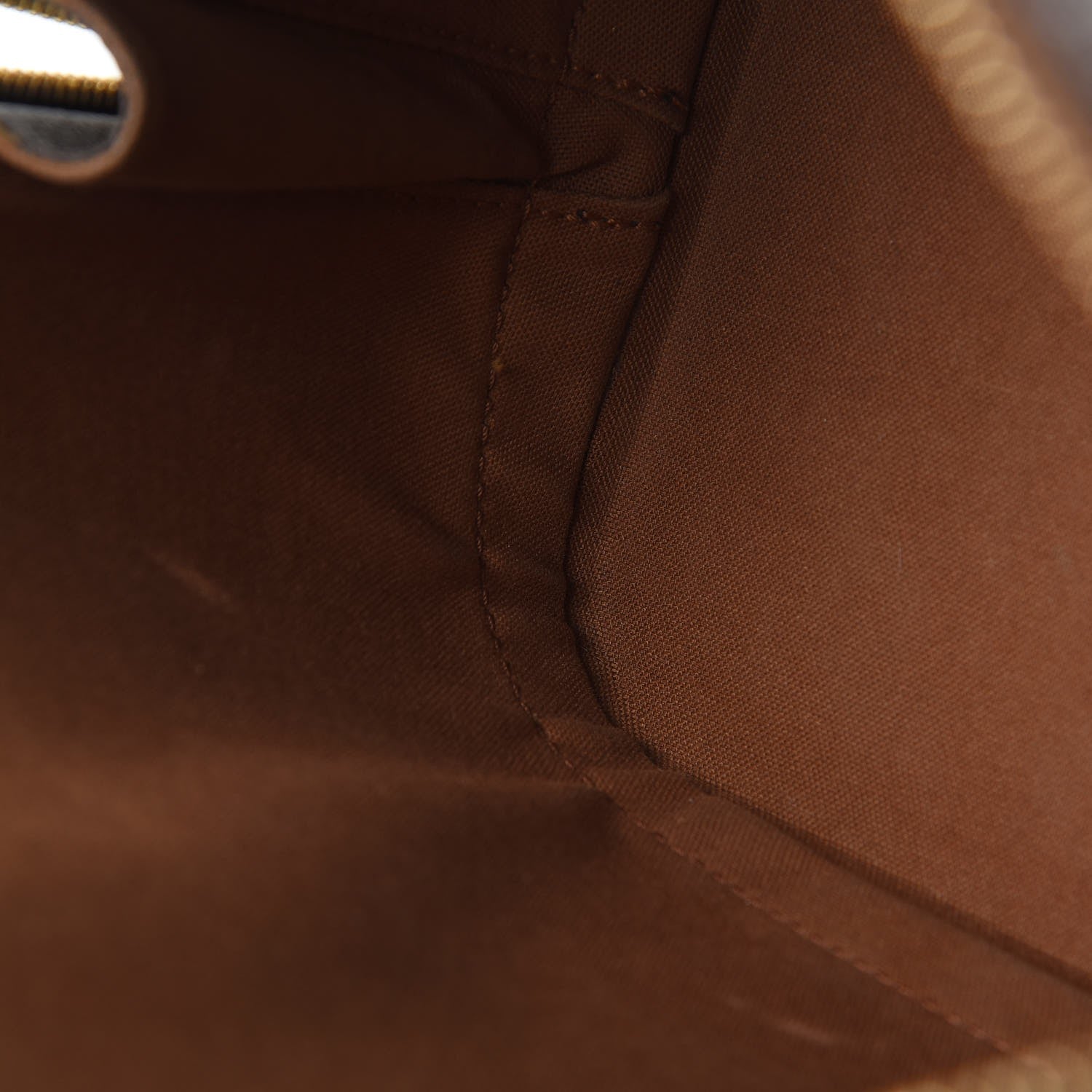 Louis Vuitton Monogram Alma PM 9 of 21