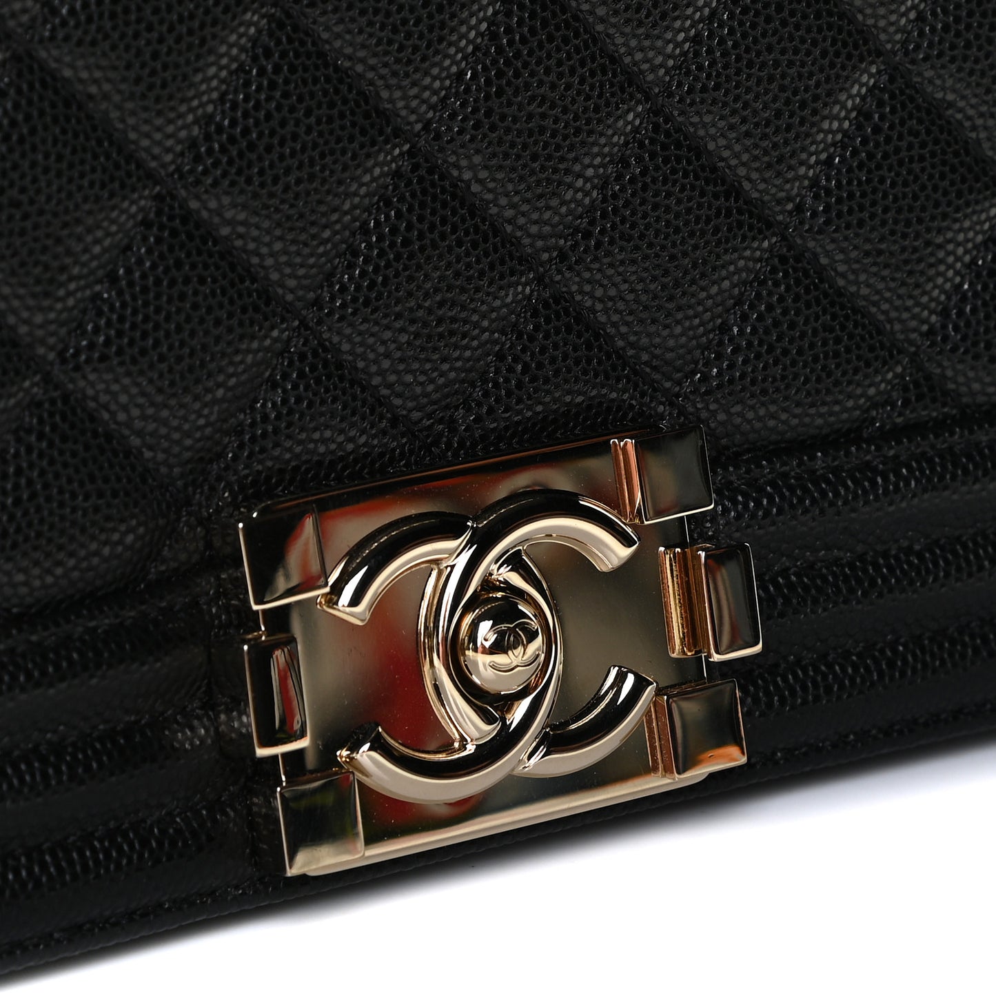 Caviar Quilted Medium Boy Flap Black