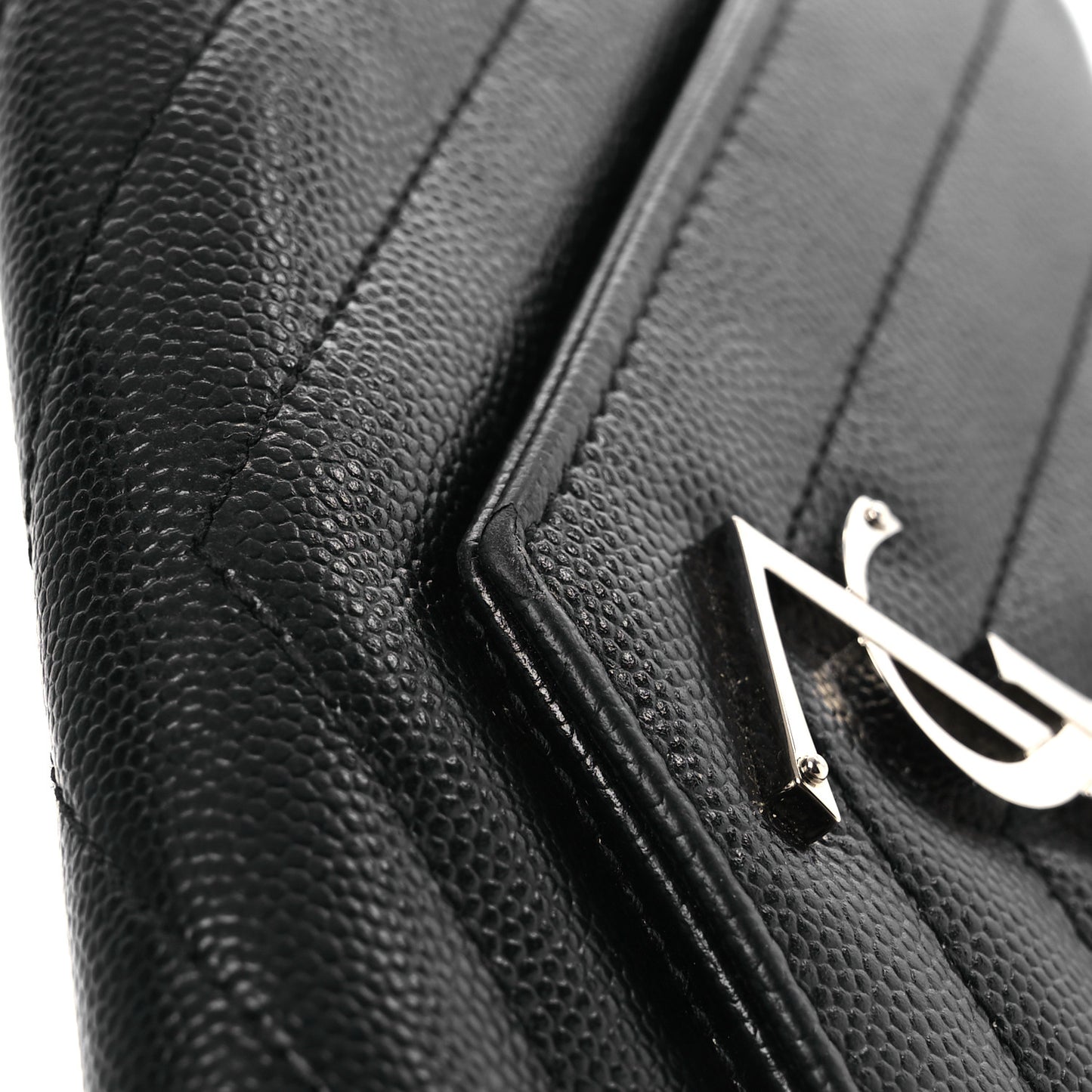 Grain De Poudre Matelasse Chevron Monogram Flap Wallet Black