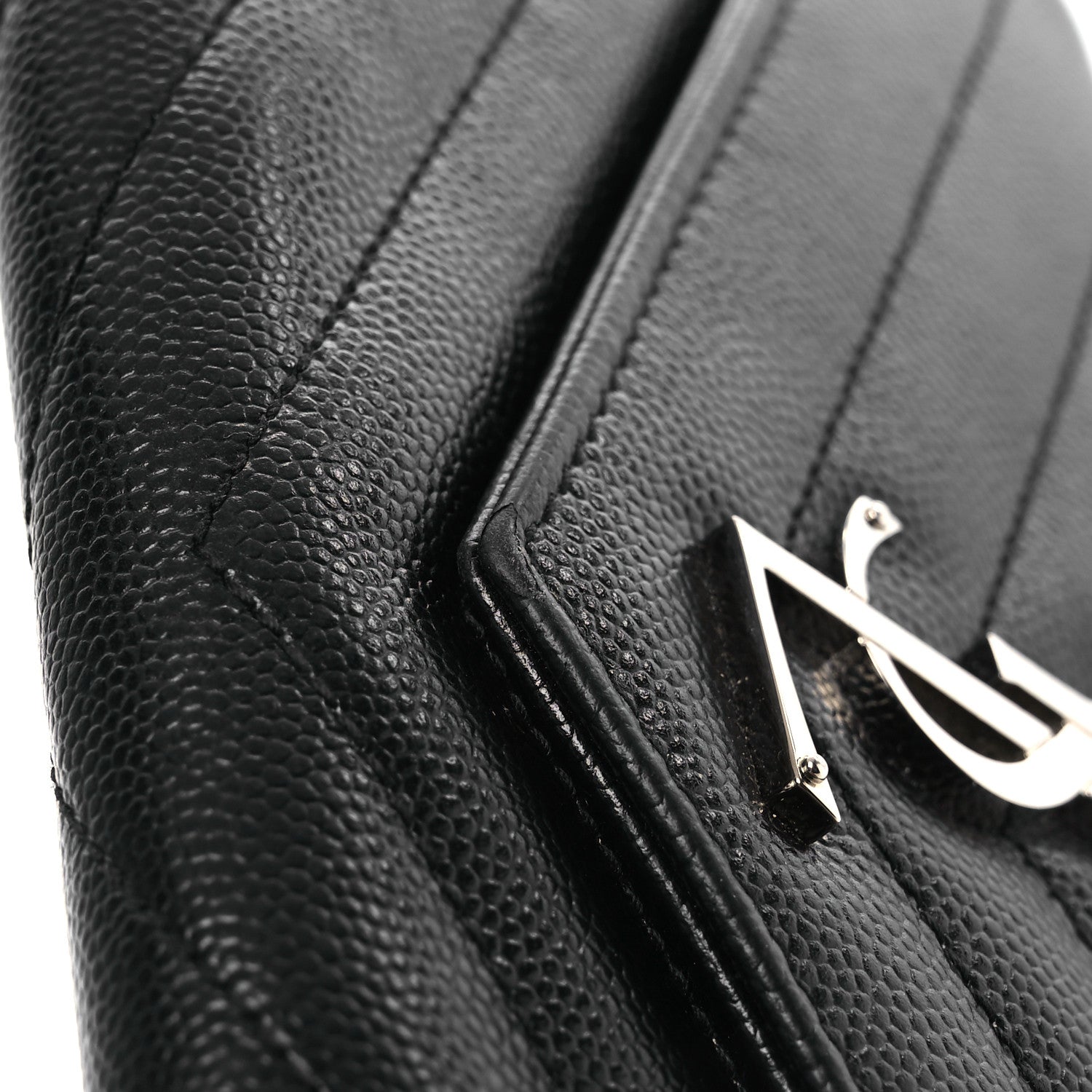 Saint Laurent Grain De Poudre Matelasse Chevron Monogram Flap Wallet Black 14 of 16